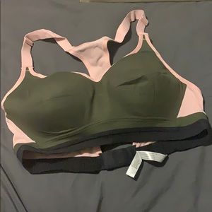 VS Knockout Sports Bra